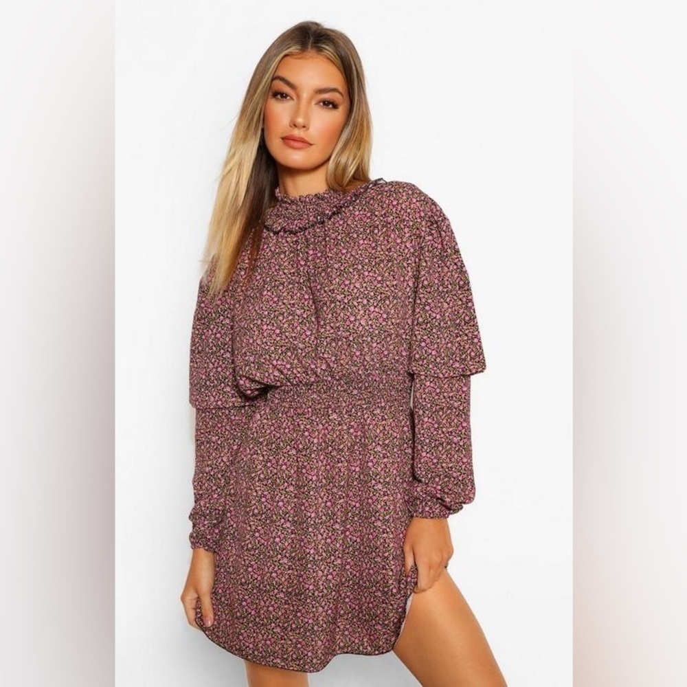 BOOHOO plus size floral dress NWT